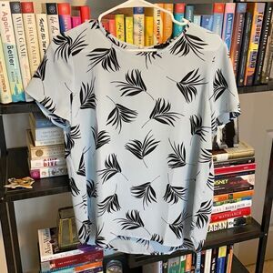 EUC Ann Taylor Factory Top
